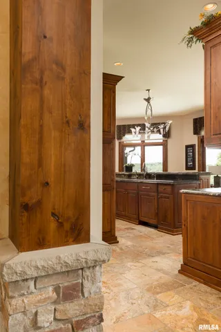 $1,395,000 | 1841 North 1400th Road, Dahinda, IL 61428