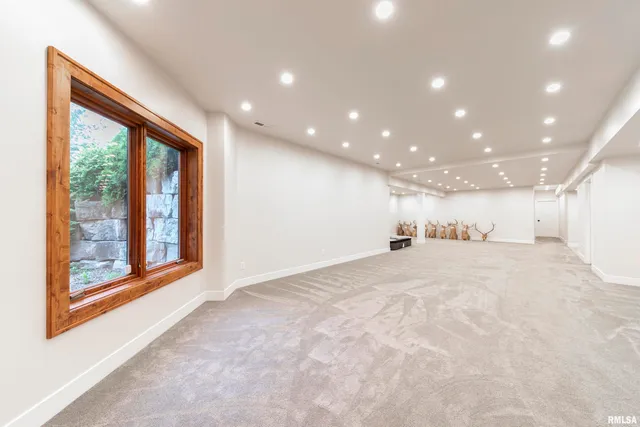 $1,395,000 | 1841 North 1400th Road, Dahinda, IL 61428