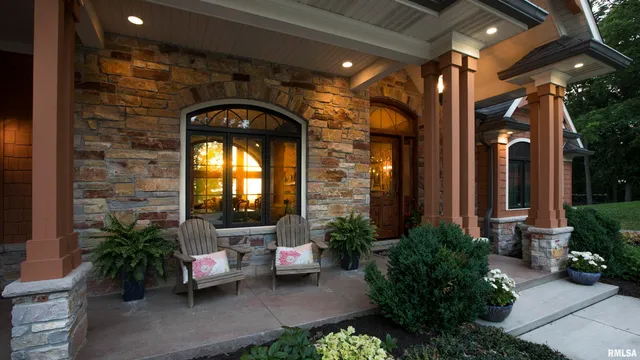 $1,395,000 | 1841 North 1400th Road, Dahinda, IL 61428