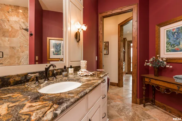 $1,395,000 | 1841 North 1400th Road, Dahinda, IL 61428