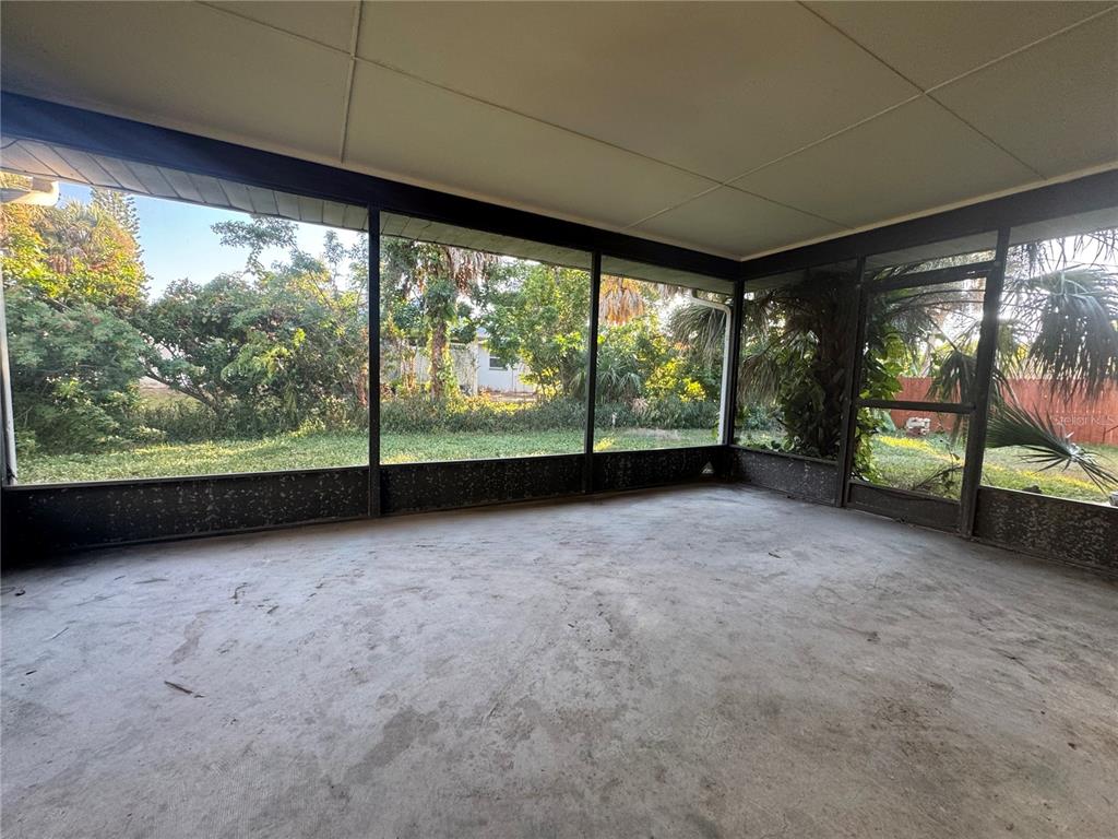 601 Dolphin Road Venice, FL 34293 - Photo 8 of 12