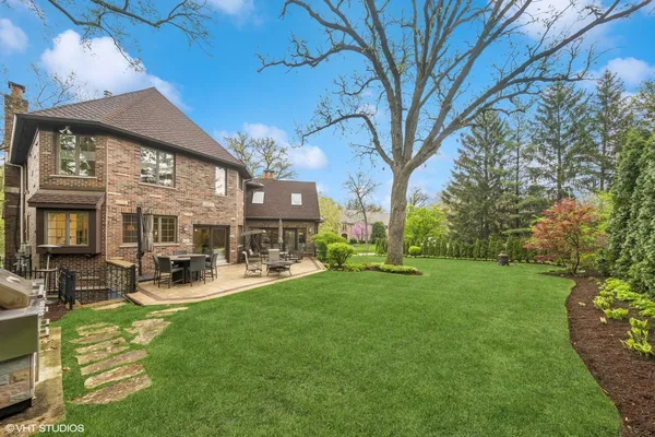 $2,500,000 | 440 Woodside Avenue, Hinsdale, IL 60521