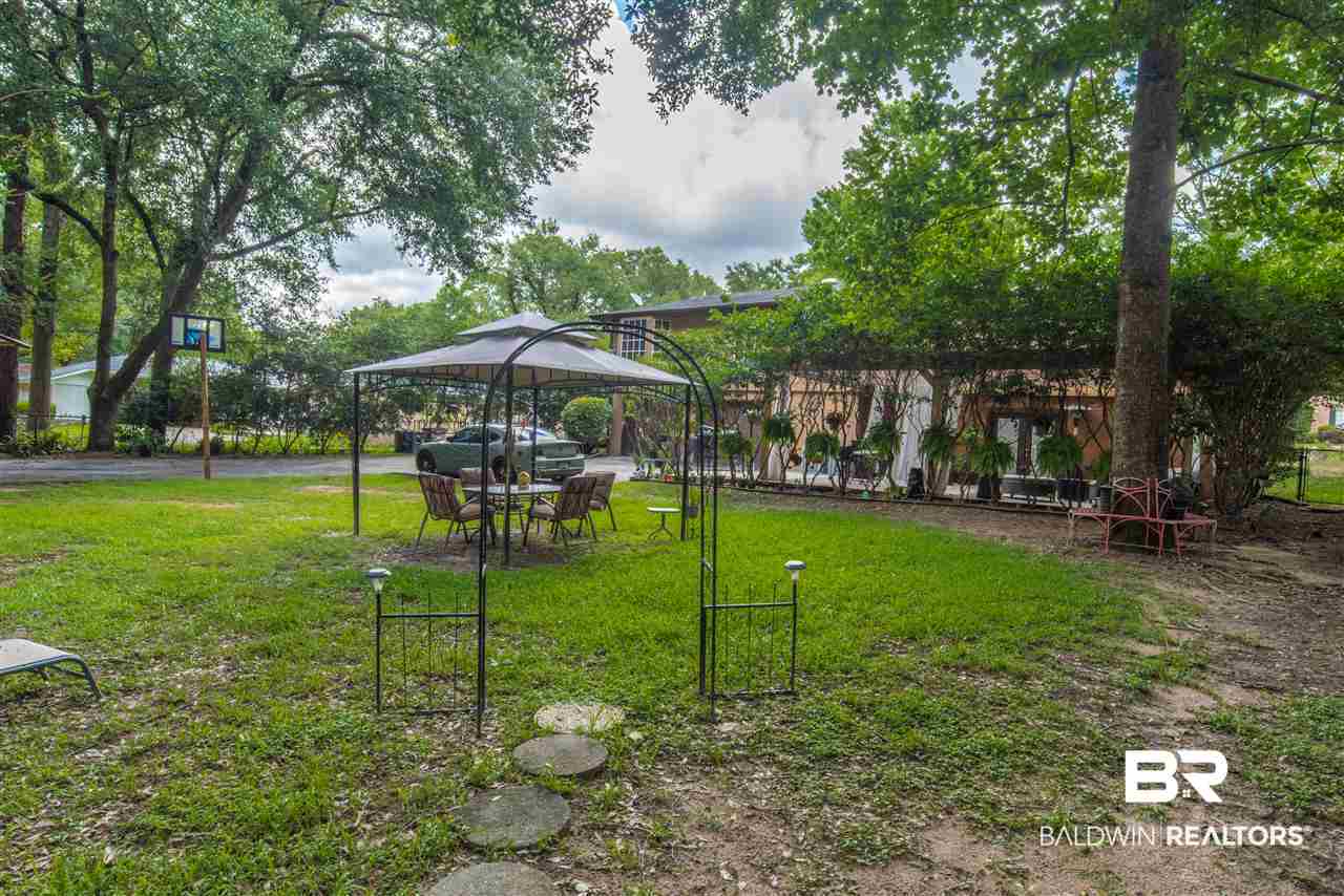 5766 Chester Court Mobile, AL 36609 - Photo 41 of 44 Back yard