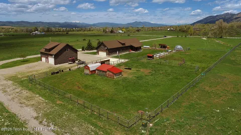 $1,247,000 | 87 Dew Drop Lane, Bedford, WY 83112
