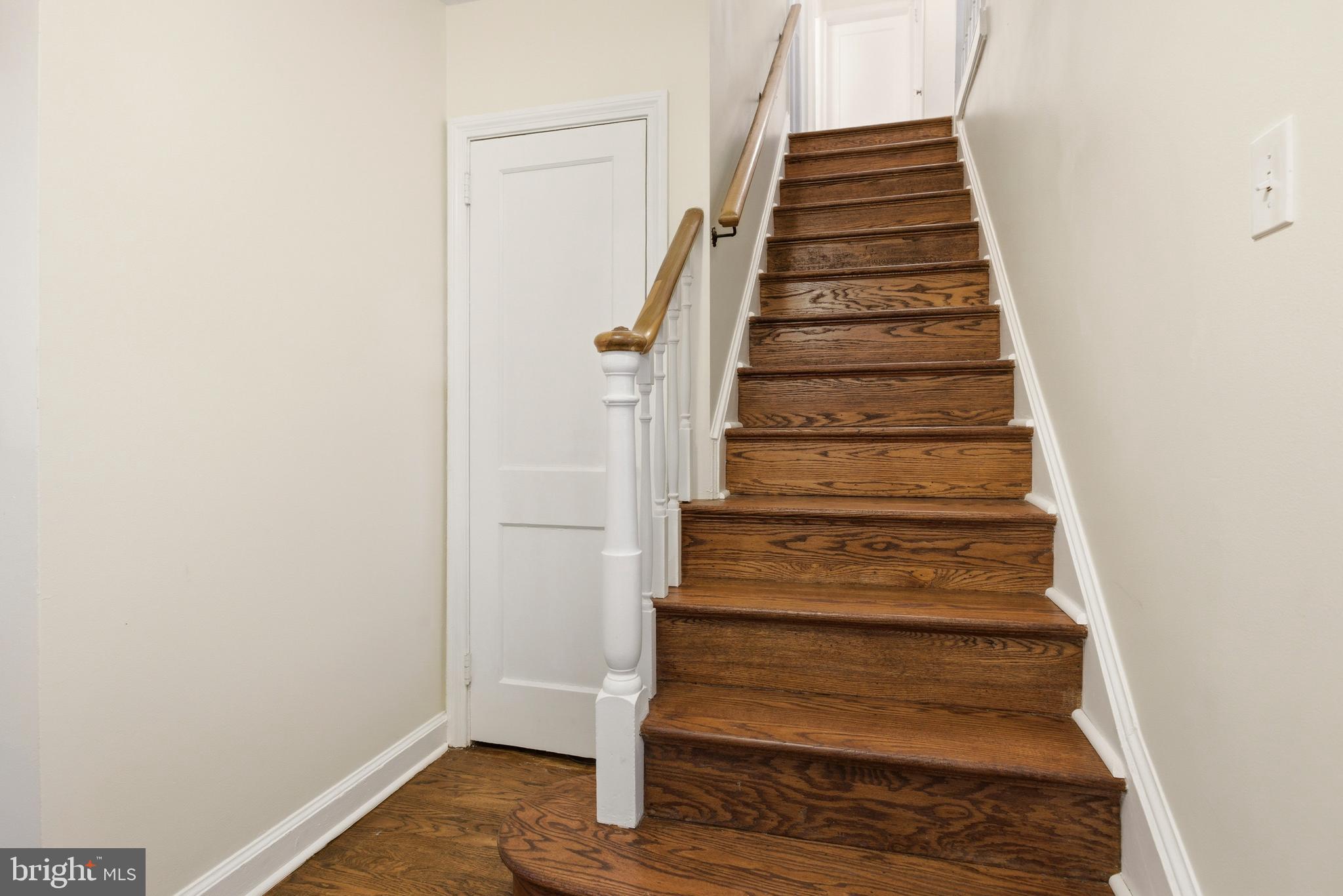 301 Riverview Road Swarthmore, PA 19081 - Photo 17 of 46 a view of entryway
