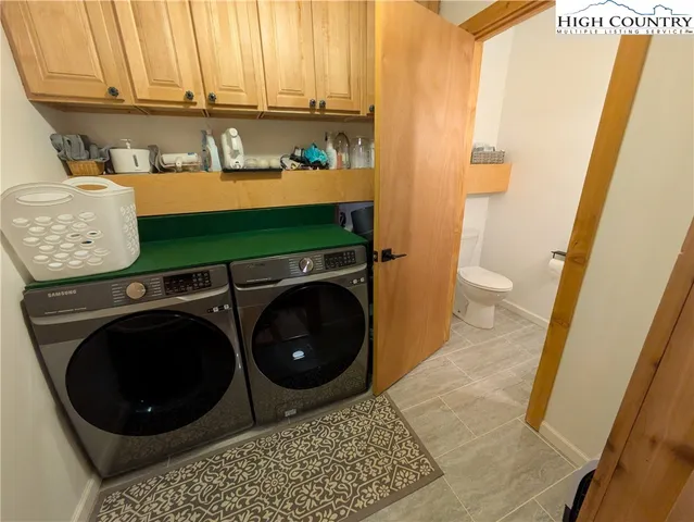 a close view of a washer and dryer
