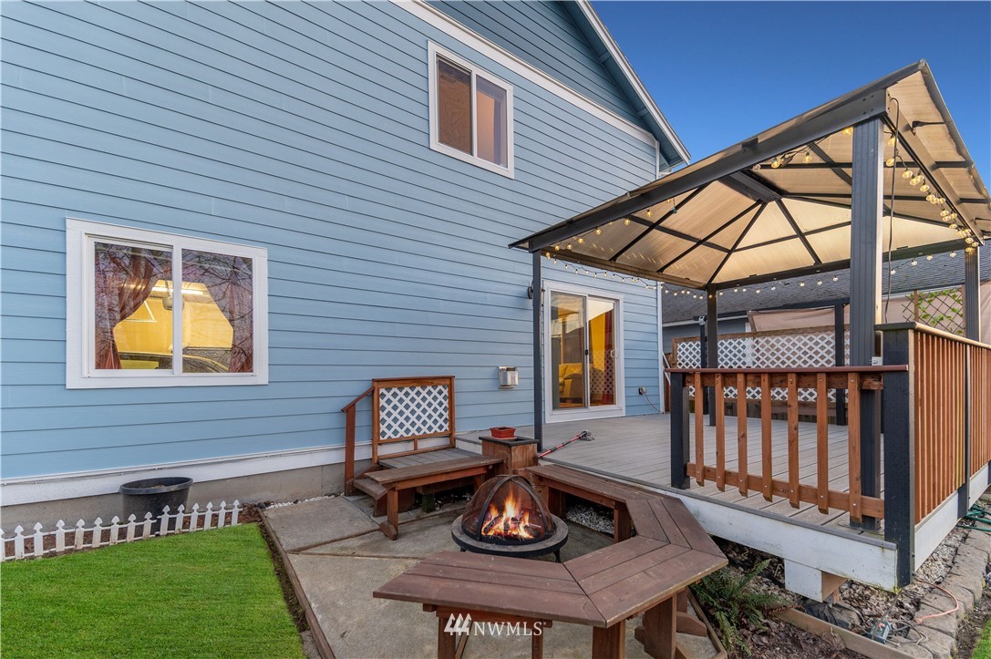 4139 Track Street Bellingham, WA 98226 - Photo 37 of 40 a backyard of a house with deck and outdoor seating