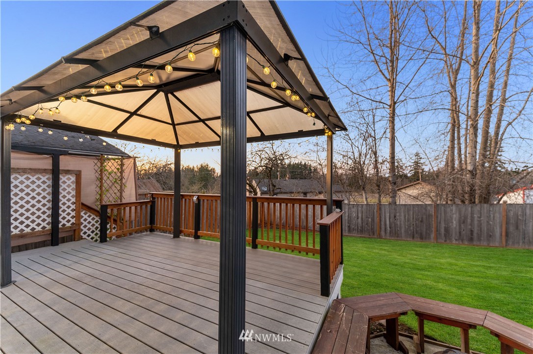 4139 Track Street Bellingham, WA 98226 - Photo 38 of 40 a view of a deck with a backyard