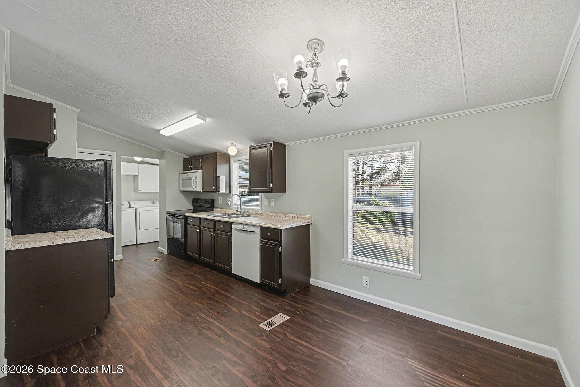 4282 Fountain Palm Road Cocoa, FL 32926 - Photo 7 of 22 008_file_5580