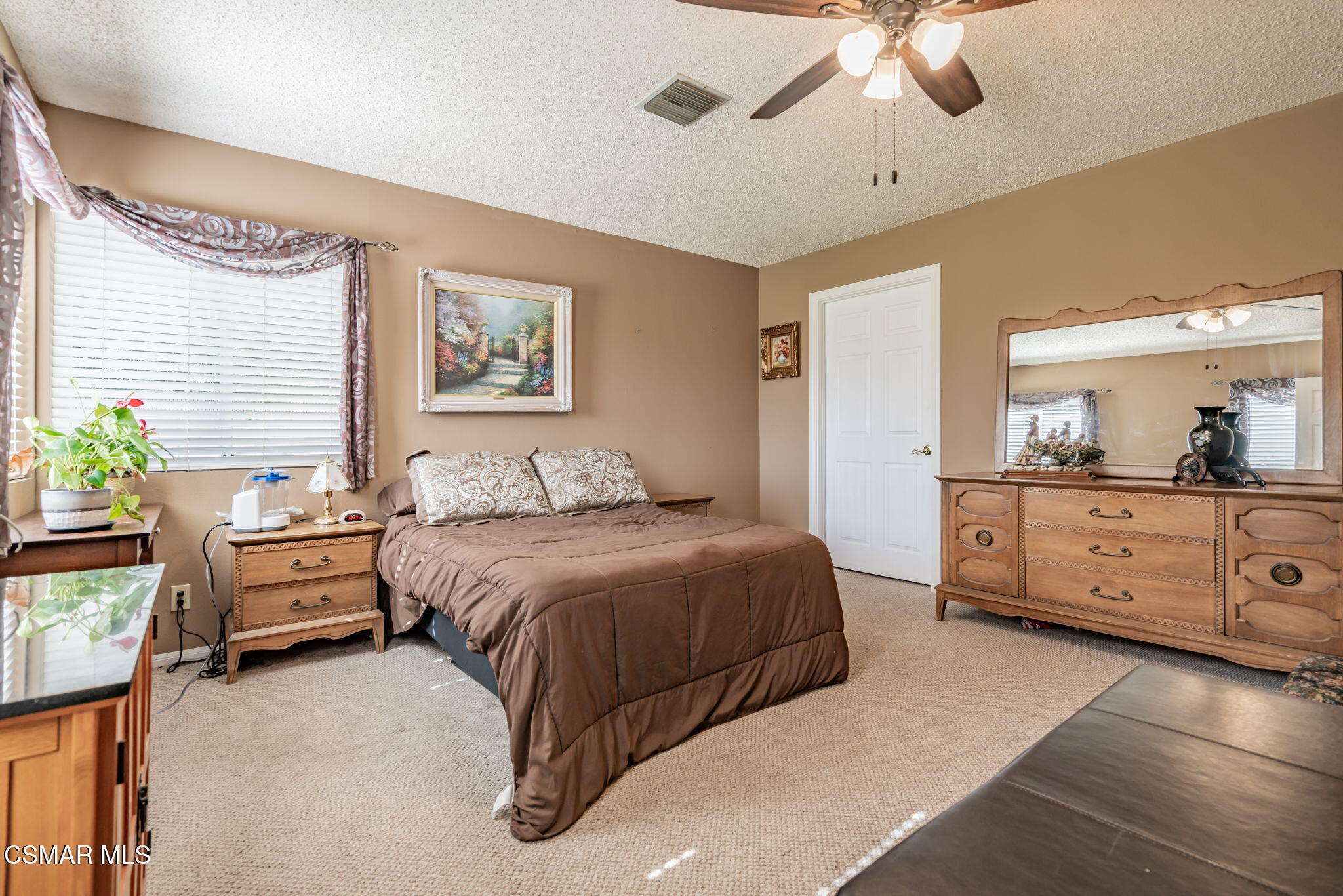 3239 Hamlin Avenue Simi Valley, CA 93063 - Photo 35 of 77 38-web-or-mls-_CK10265