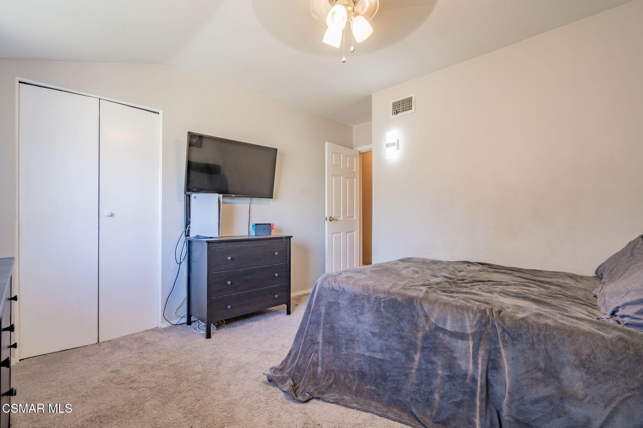 3239 Hamlin Avenue Simi Valley, CA 93063 - Photo 48 of 77 51-web-or-mls-_CK10217