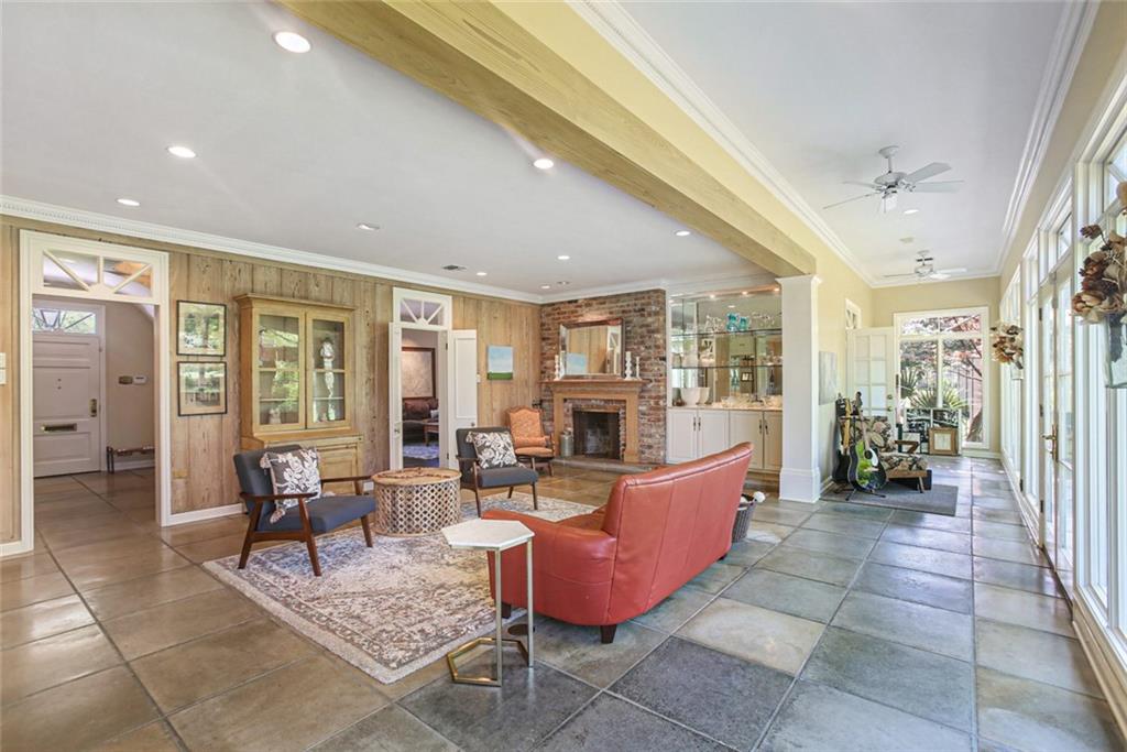 48 Colony Road Gretna, LA 70056 - Photo 4 of 33 Gallery Image 4