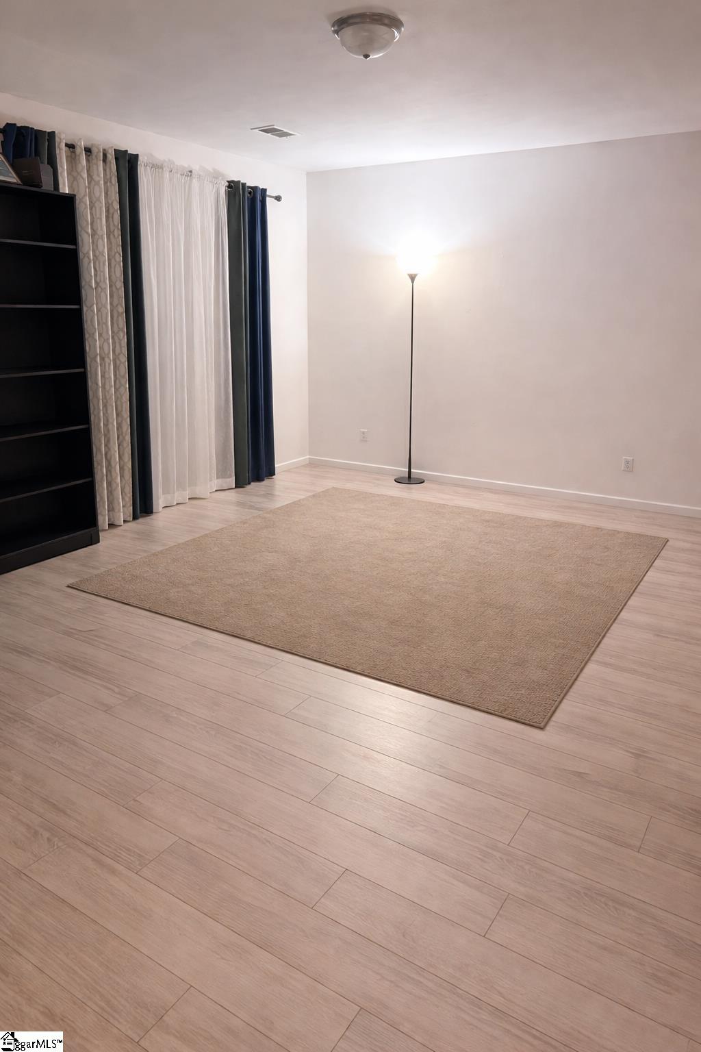 188 Queens Circle Laurens, SC 29360 - Photo 3 of 14