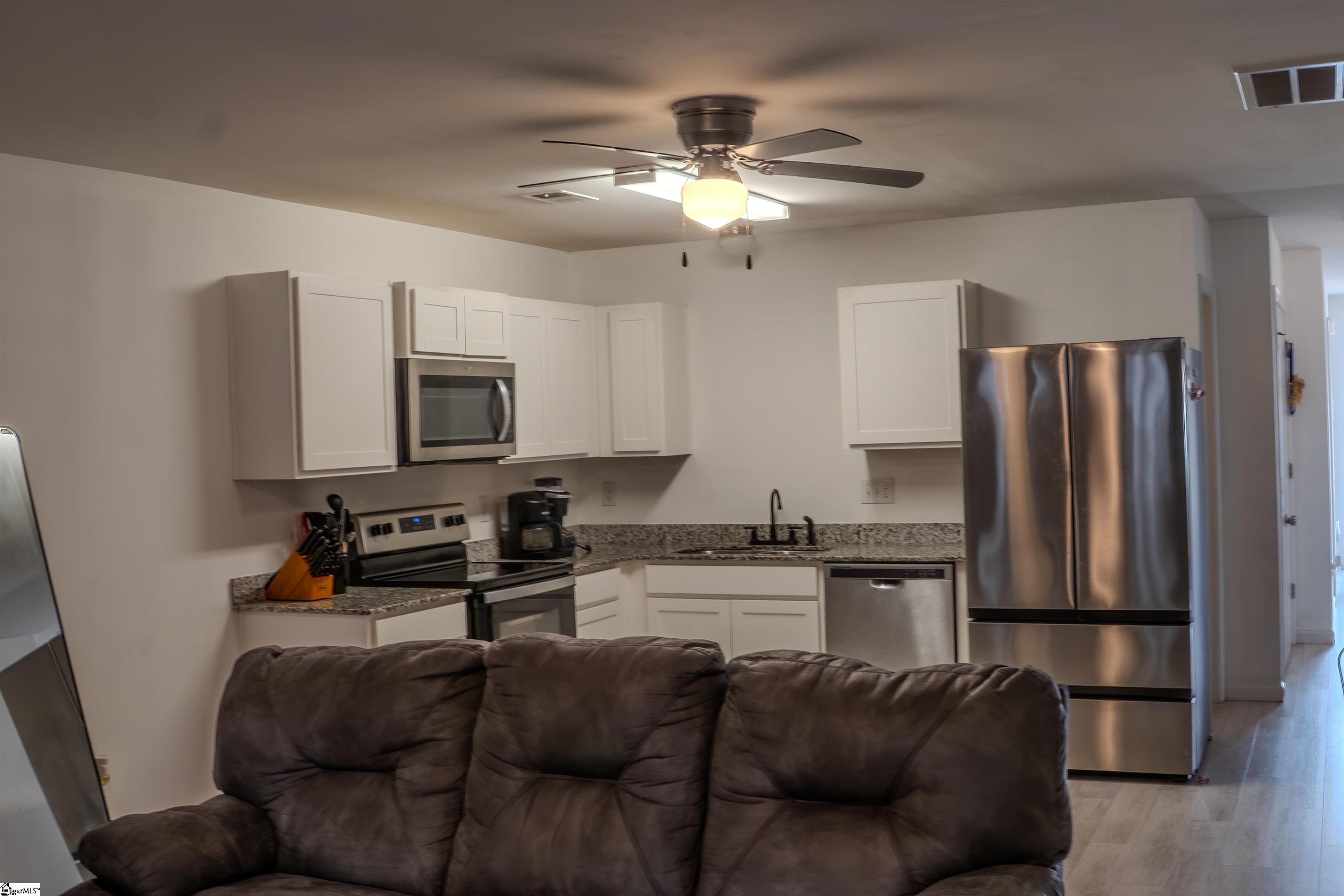 188 Queens Circle Laurens, SC 29360 - Photo 7 of 14