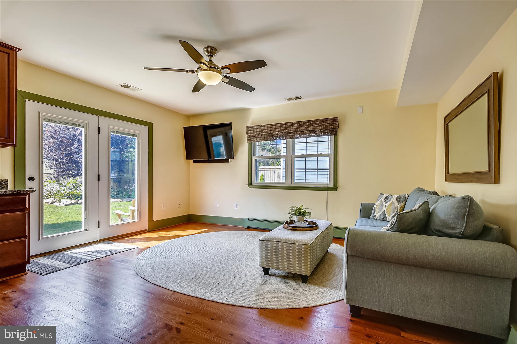 23804 Woodfield Road Gaithersburg, MD 20882 - Photo 15 of 57 Gallery Image 15