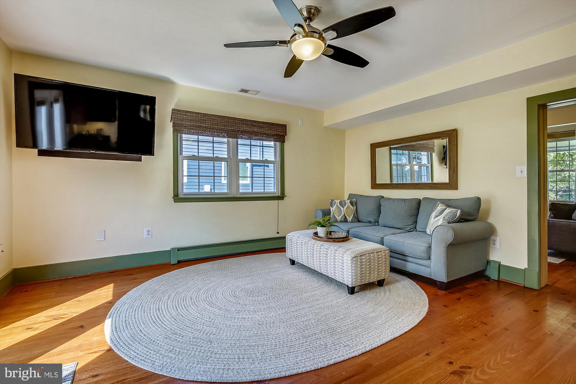 23804 Woodfield Road Gaithersburg, MD 20882 - Photo 16 of 57 Gallery Image 16
