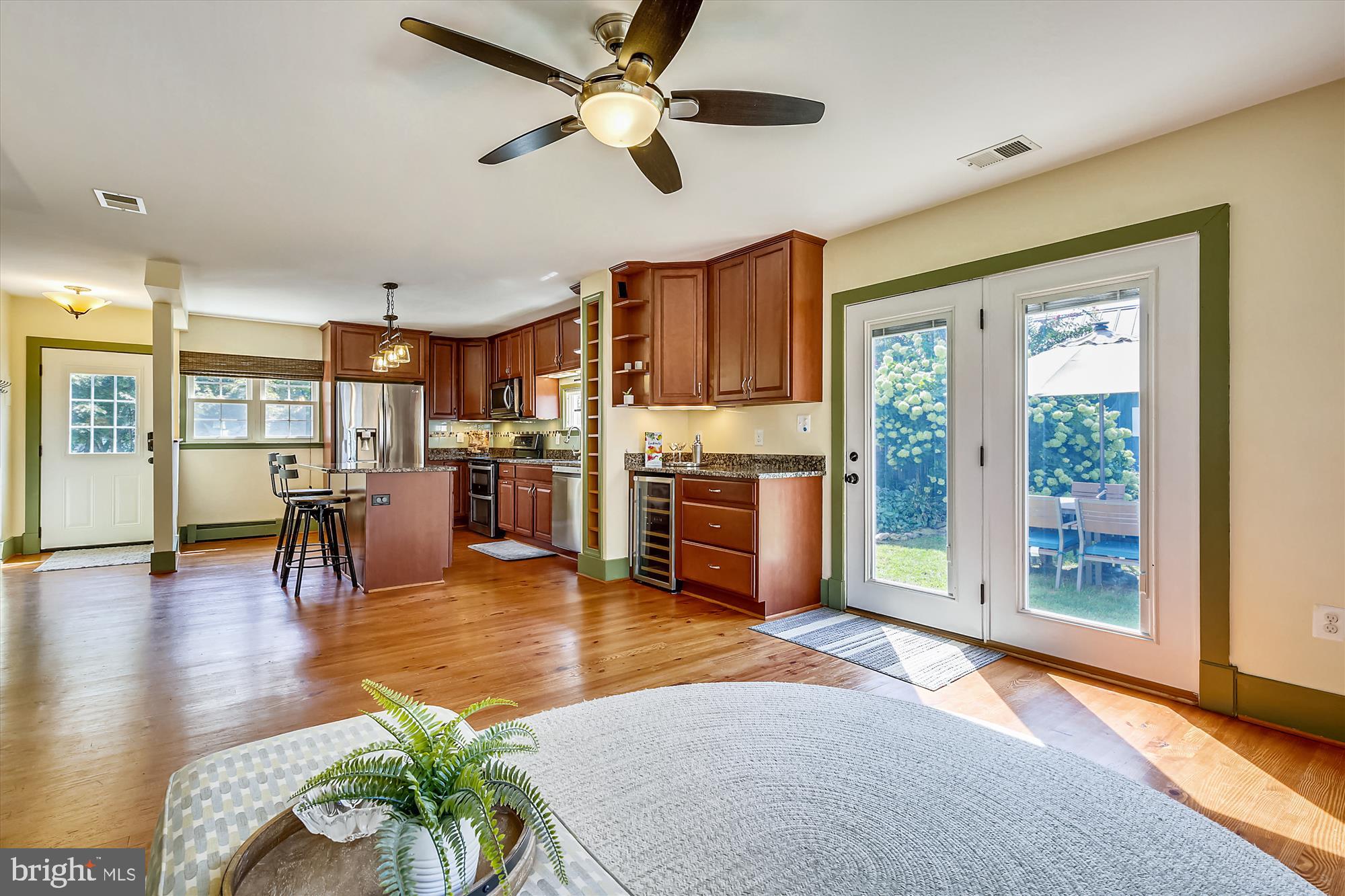 23804 Woodfield Road Gaithersburg, MD 20882 - Photo 19 of 57 Gallery Image 19