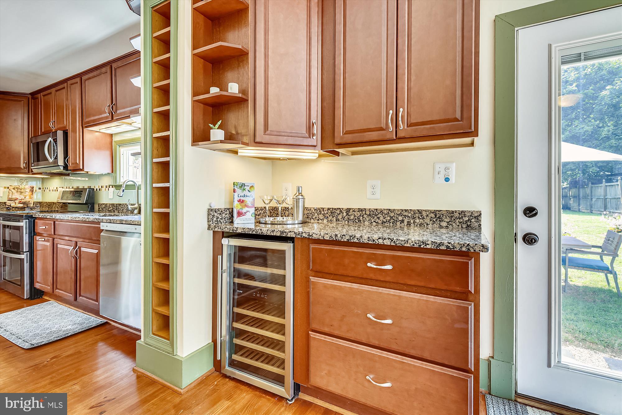 23804 Woodfield Road Gaithersburg, MD 20882 - Photo 9 of 57 Gallery Image 9