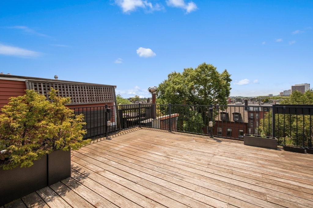 71 Rutland Street, Unit 4 Boston, MA 02118 - Photo 28 of 35