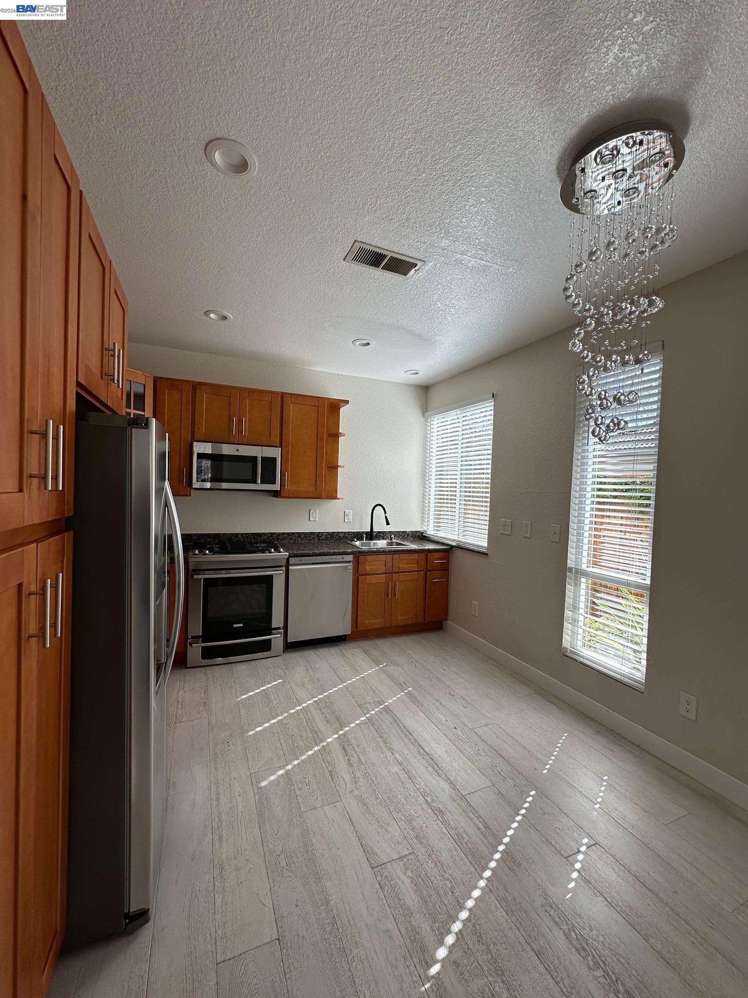 912 Vista Pointe Drive San Ramon, CA 94582 - Photo 3 of 13