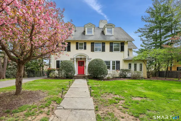 $775,000 | 262 Kenyon Street, Hartford, CT 06105