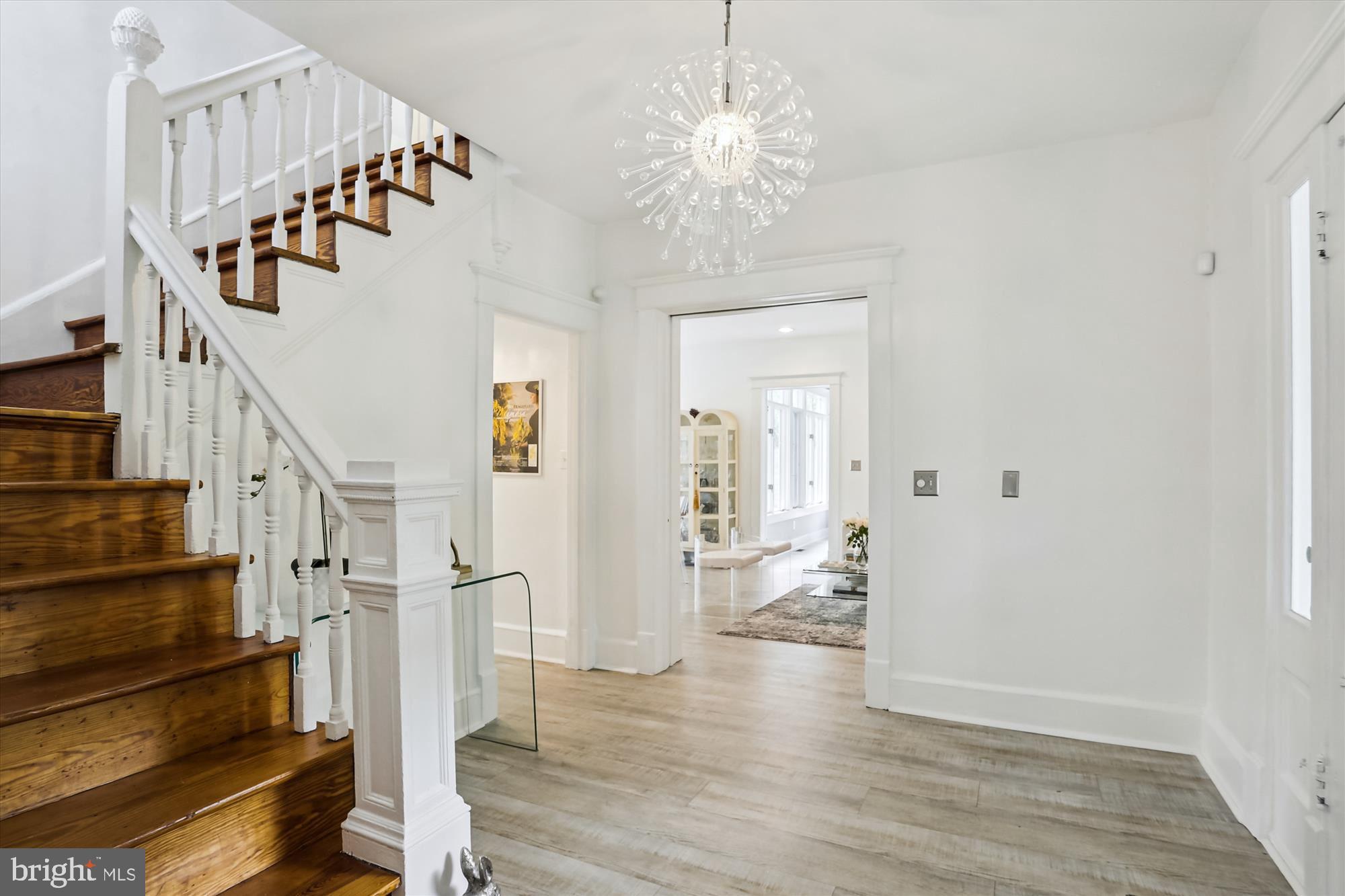 4887 MacArthur Boulevard Northwest Washington, DC 20007 - Photo 3 of 21 Welcome home