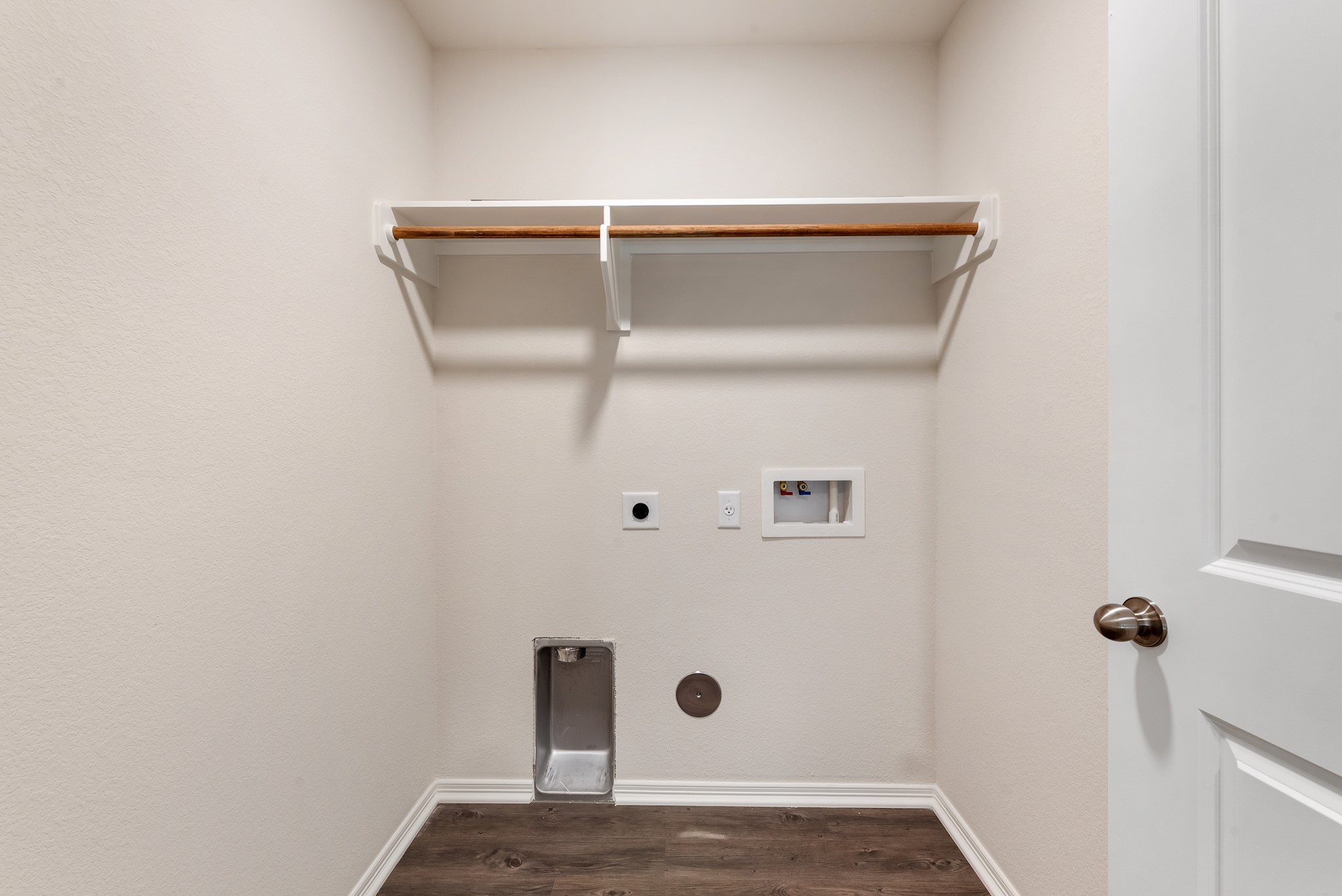 1214 High Street Navasota, TX 77868 - Photo 16 of 28 a close view of shower tap