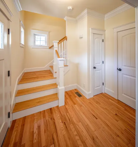 $949,900 | 4 Shore Lane, Dover, NH 03820