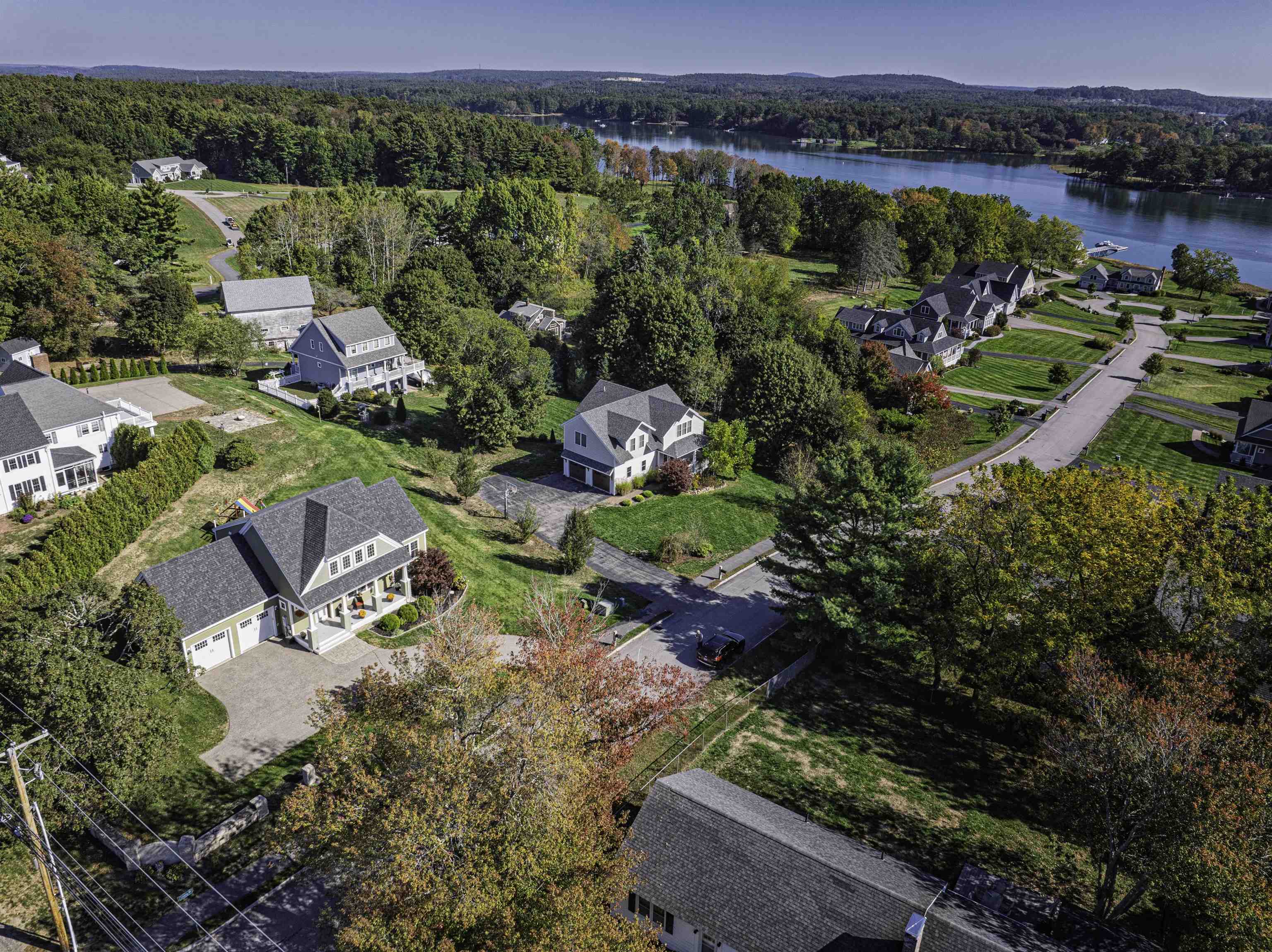 4 Shore Lane Dover, NH 03820 - Photo 3 of 38