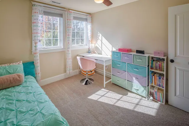 $949,900 | 4 Shore Lane, Dover, NH 03820