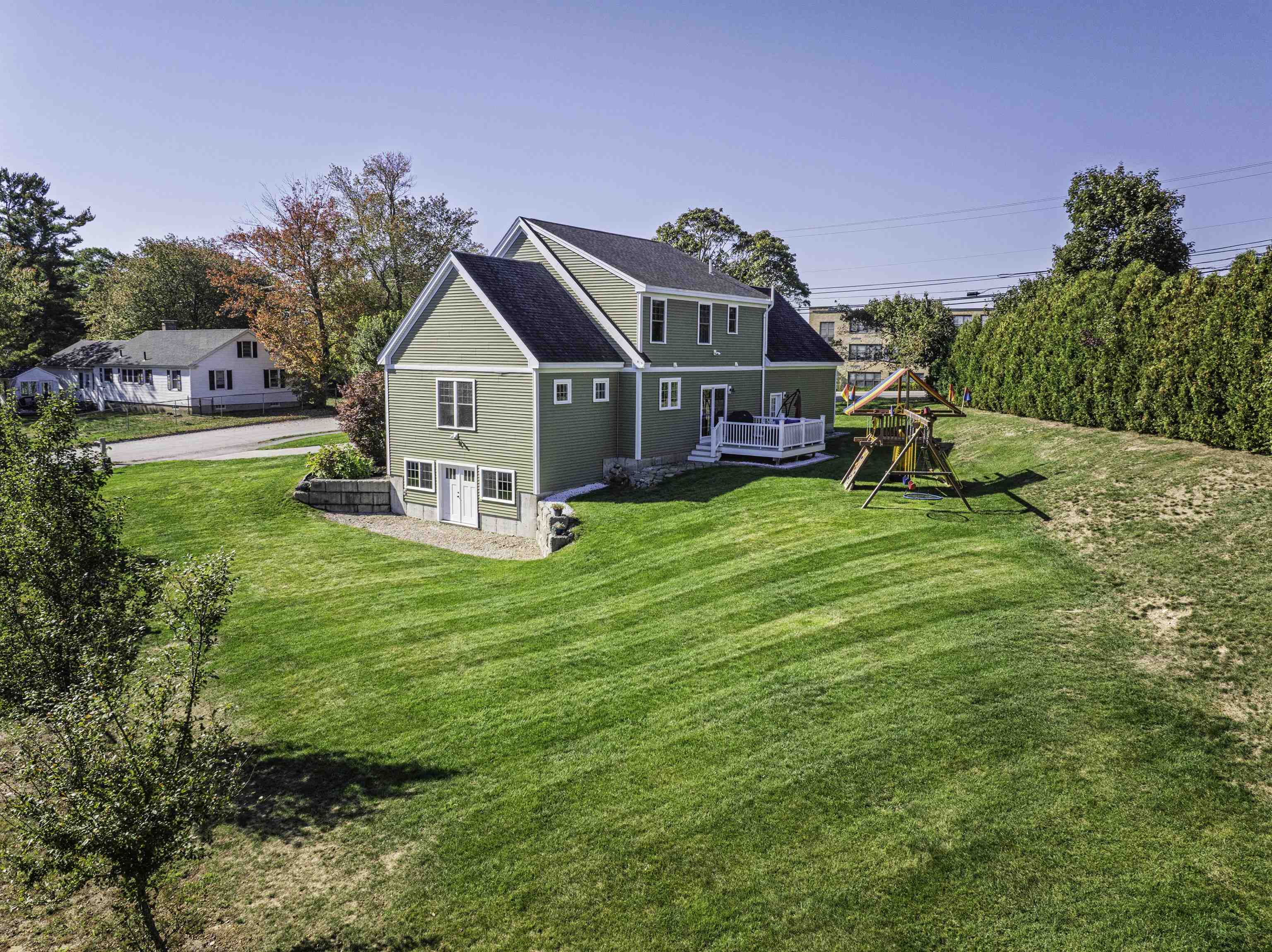 4 Shore Lane Dover, NH 03820 - Photo 5 of 38