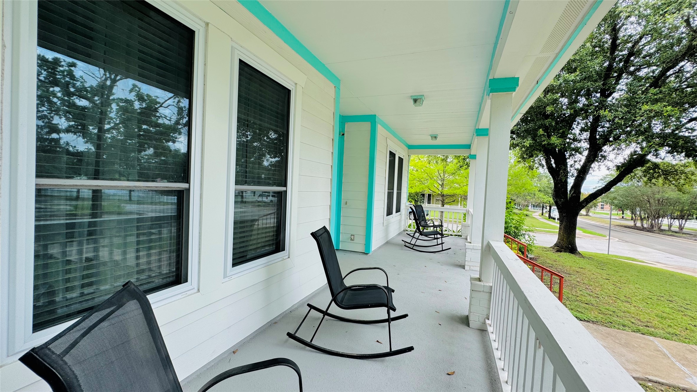 401 Witte Road Kyle, TX 78640 - Photo 2 of 9 A spacious front porch with a relaxing ambiance, perfect for enjoying peaceful afternoons.