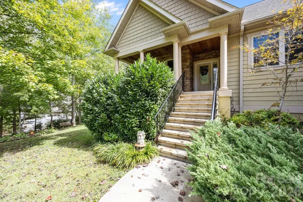 $695,000 | 40 Mountain Shadows Drive, Leicester, NC 28748