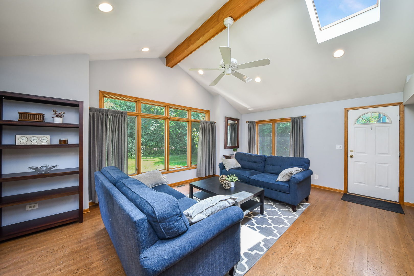 27W108 Walnut Drive Winfield, IL 60190 - Photo 6 of 20 a living room with furniture and a window