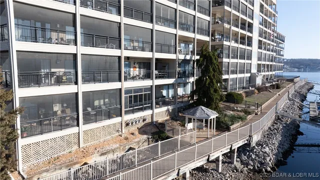 $348,500 | 90 Falls Point Drive, Unit 1B, Lake Ozark, MO 65049