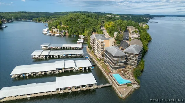 $348,500 | 90 Falls Point Drive, Unit 1B, Lake Ozark, MO 65049