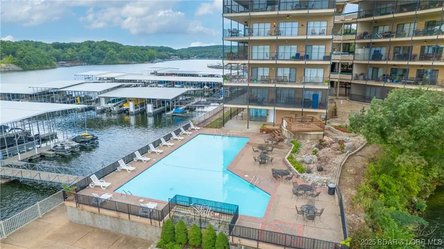 $348,500 | 90 Falls Point Drive, Unit 1B, Lake Ozark, MO 65049