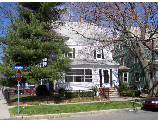 16 Highland Road Somerville, MA 02144 - Photo 1 of 10 Gallery Image 1