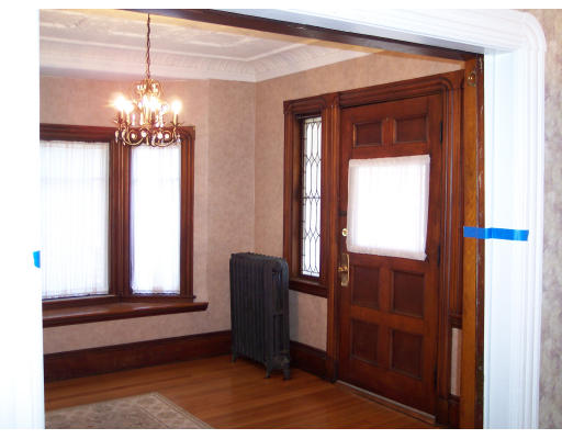 16 Highland Road Somerville, MA 02144 - Photo 4 of 10 Gallery Image 4