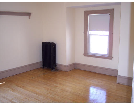 16 Highland Road Somerville, MA 02144 - Photo 9 of 10 Gallery Image 9