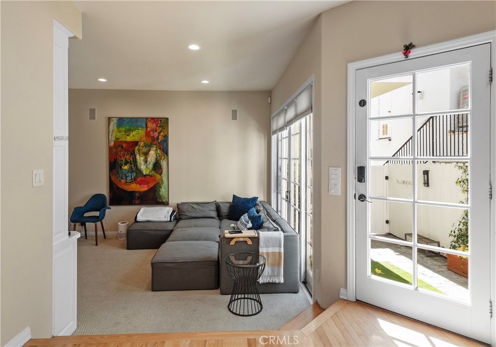 336 10th Street Manhattan Beach, CA 90266 - Photo 13 of 33