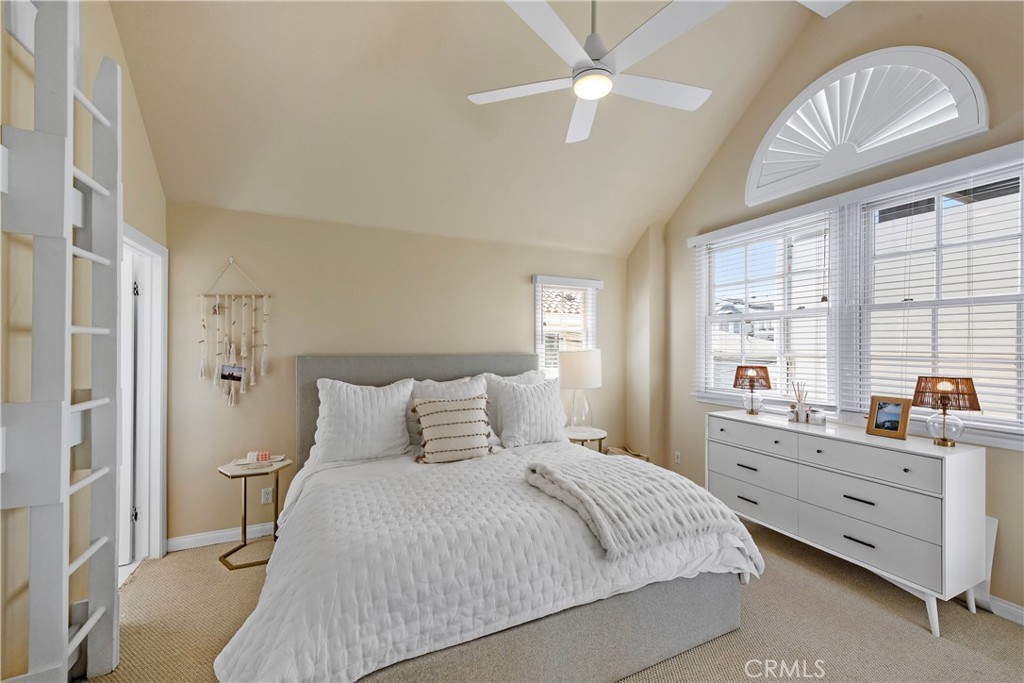 336 10th Street Manhattan Beach, CA 90266 - Photo 23 of 33