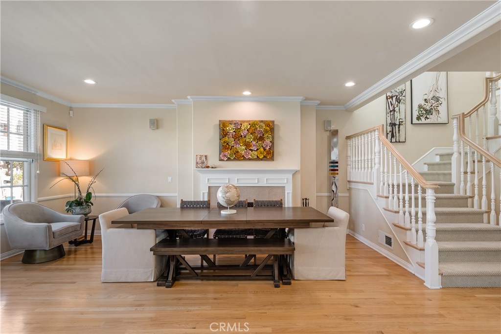 336 10th Street Manhattan Beach, CA 90266 - Photo 6 of 33