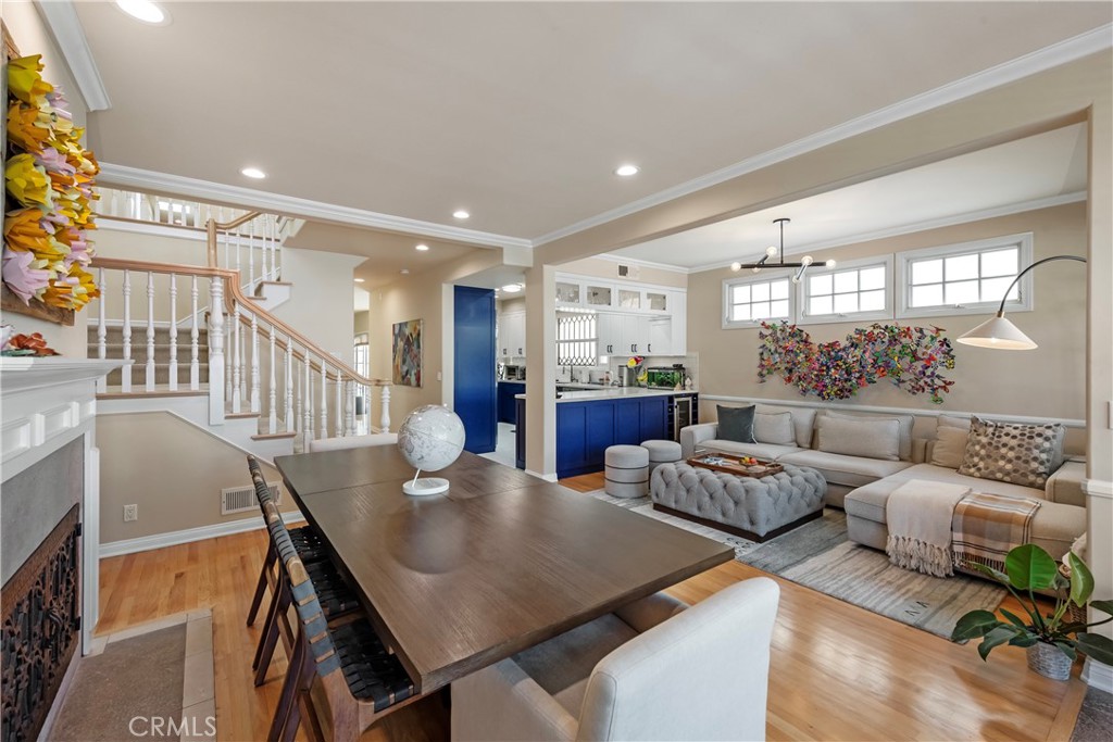 336 10th Street Manhattan Beach, CA 90266 - Photo 7 of 33