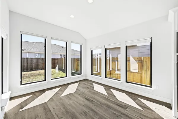 $3,400 | 9201 Spire View, Austin, TX 78744