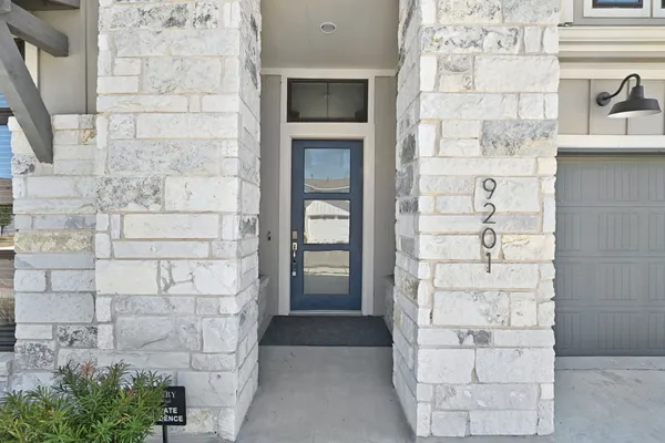 $3,400 | 9201 Spire View, Austin, TX 78744