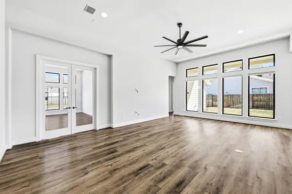 $3,400 | 9201 Spire View, Austin, TX 78744