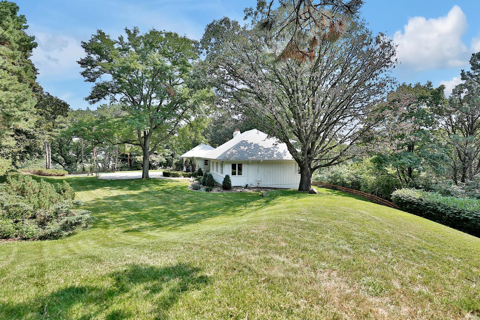 7104 Down Road Edina, MN 55439 - Photo 4 of 11