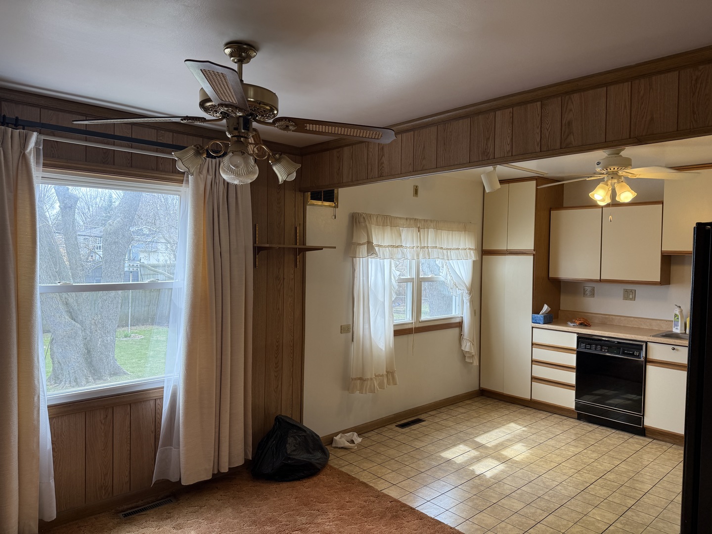 405 Cherry Valley Road Vernon Hills, IL 60061 - Photo 6 of 20