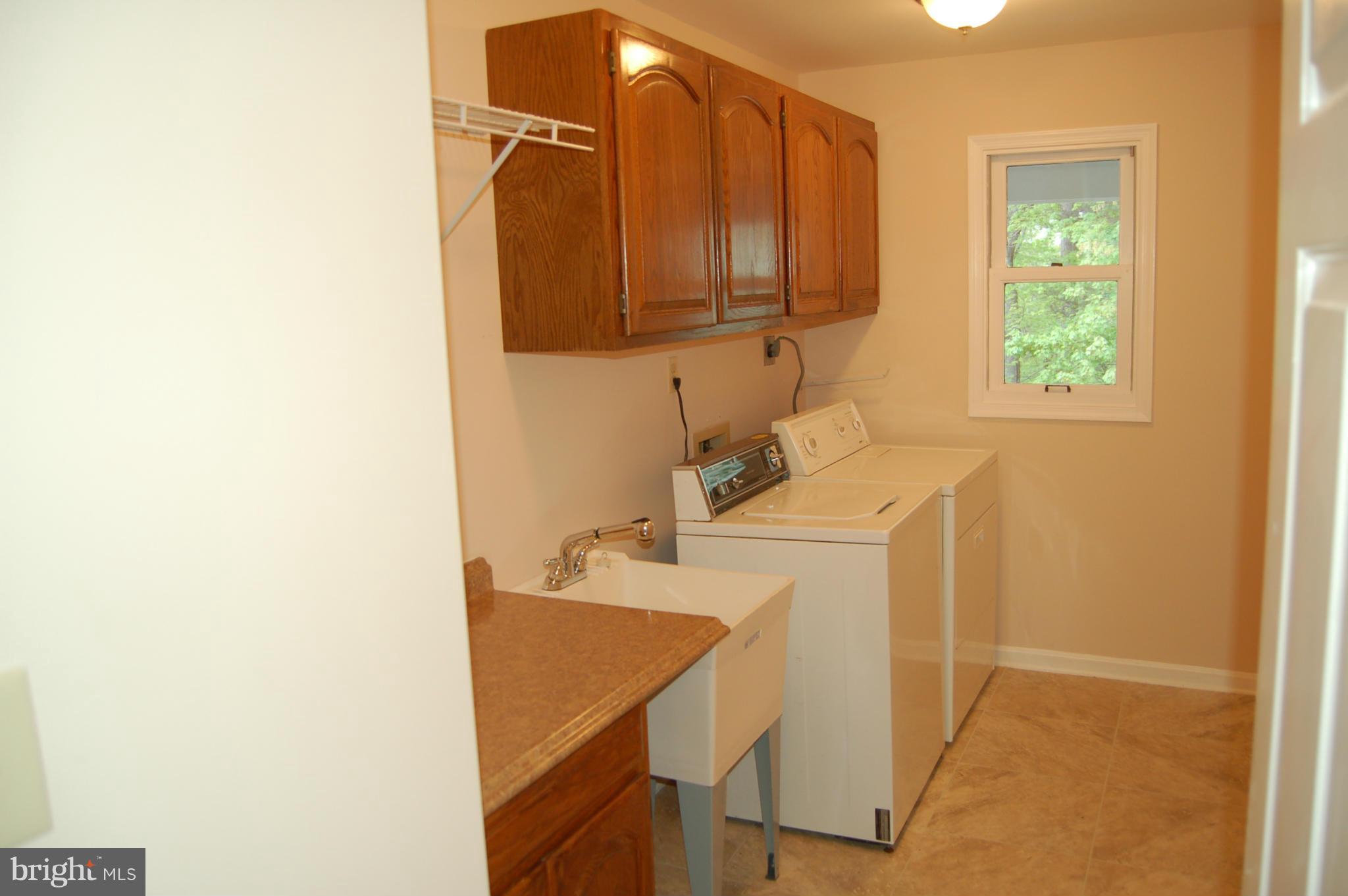 7238 Hikmat Road Manassas, VA 20111 - Photo 17 of 19 Interior (General)